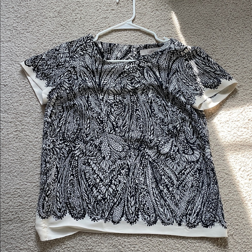 LOFT Black & White Short Sleeve Printed Blouse